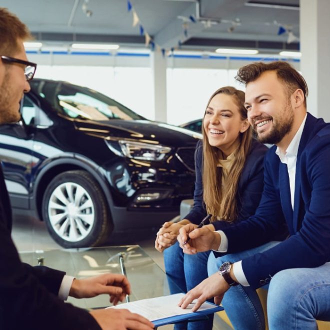 The Introvert’s Advantage in Sales: Silence, Listening, and Subtle Influence
